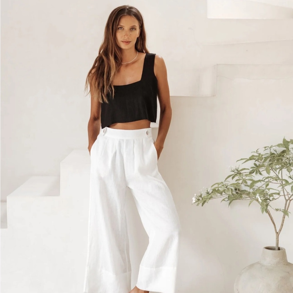 Free The Label, Cropped Linen Roma top